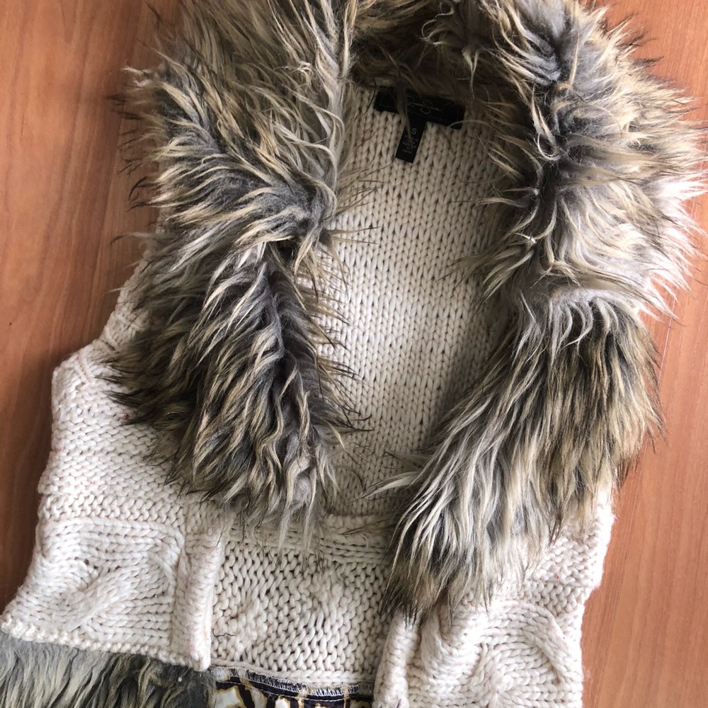 Fur Vest - Picture 2 of 5